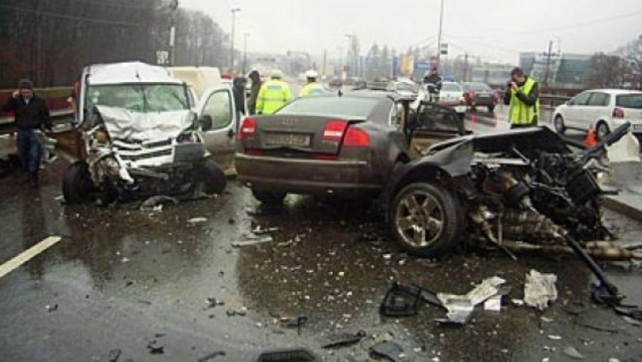 Accident grav pe DN 1, lângă Braşov