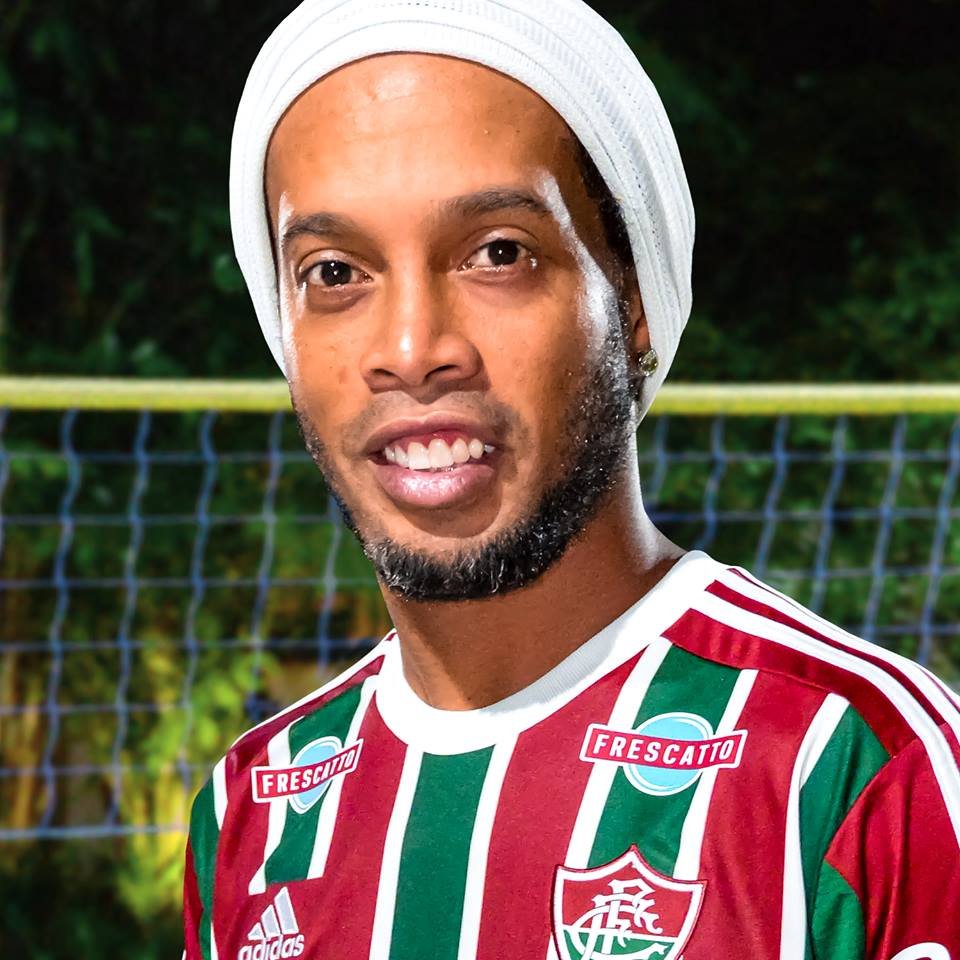 Ronaldinho, dat afară de la echipă