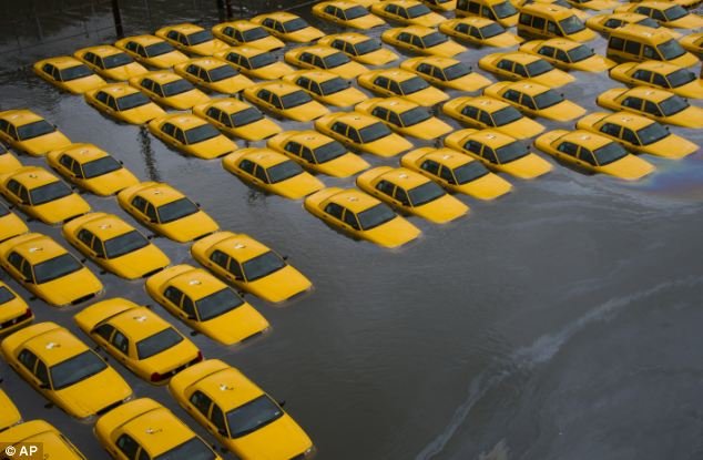 Se apropie potopul: New Yorkul este ameninţat