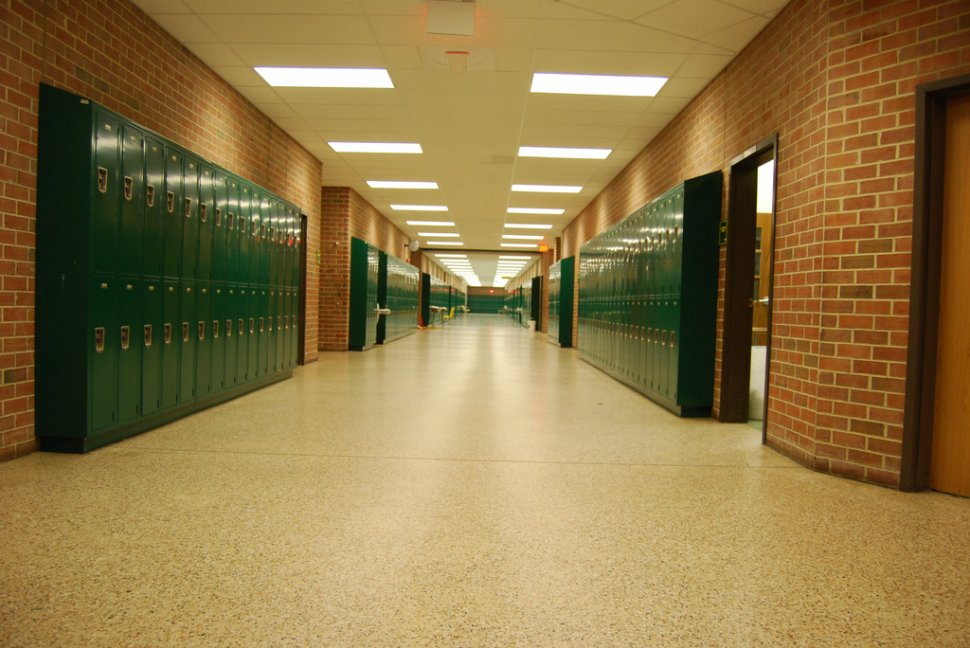 Atac armat într-un liceu din SUA