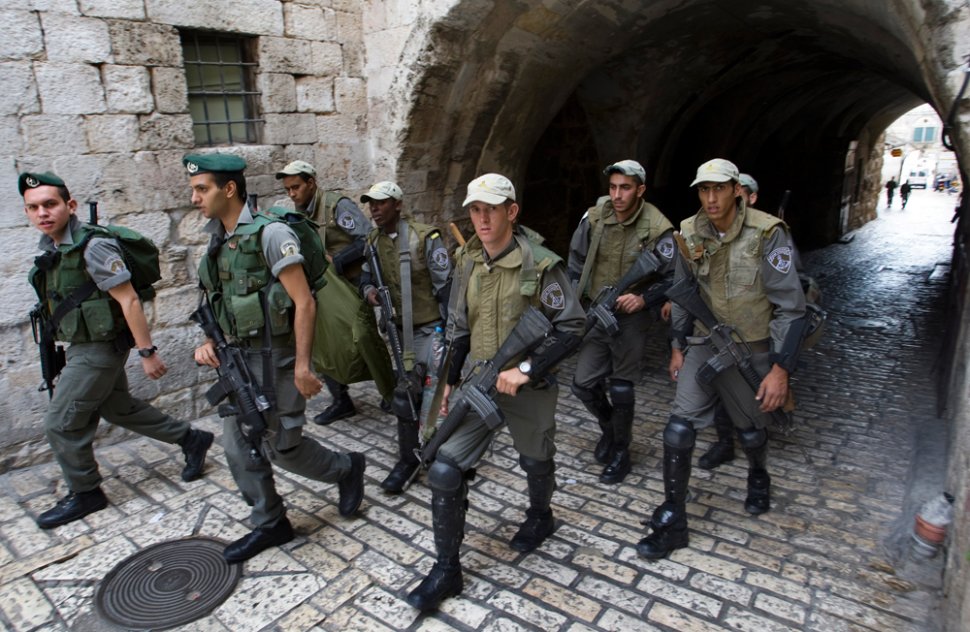 Incident la Ierusalim. Un palestinian a înjunghiat patru persoane