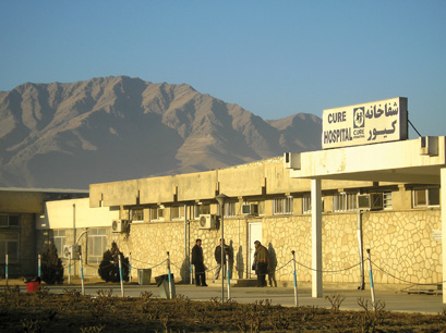 UPDATE. Spitalul din Afganistan a fost bombardat de forţele Statelor Unite. Peste 20 de oameni au fost ucişi