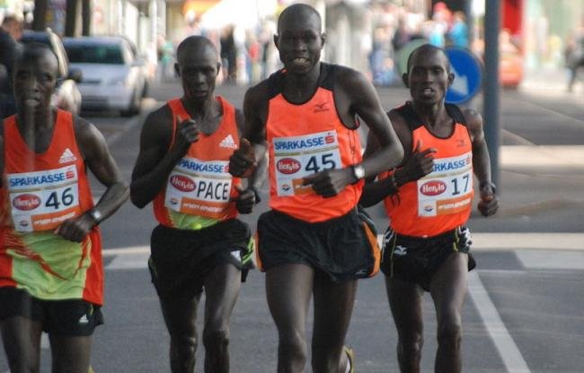 Kenyanul Patrick Kimeli a câștigat Maratonul București 2015