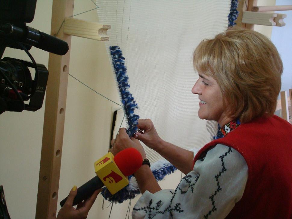 „Atelierul de meșteșuguri” de la Biblioteca Săndulești-Copăceni din județul Cluj și-a deschis porțile pentru elevi și pentru membrii comunității locale 333422