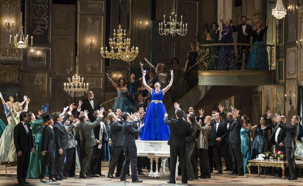 Premieră în istoria Operei Naţionale Bucureşti: Producția „La traviata” în regia lui Paul Curran preluată de Opera Philadelphia
