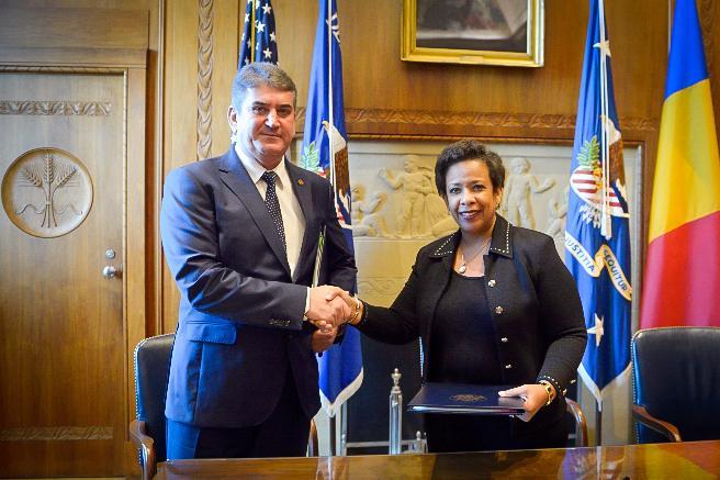 Gabriel Oprea, vizită în SUA. S-a întâlnit cu procurorul general al Statelor Unite 333626