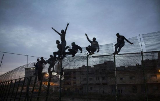 Ungaria vrea contestarea sistemului cotelor pentru imigranţi