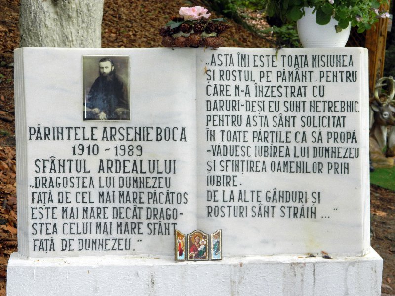 Arsenie Boca, un fenomen greu de înţeles chiar şi pentru Patriarhia Română