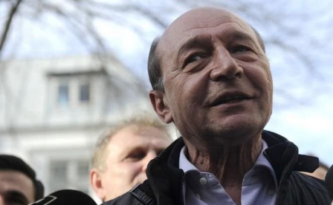 Cum au reuşit &quot;băieţii deştepţi&quot; să prospere sub aripa lui Traian Băsescu