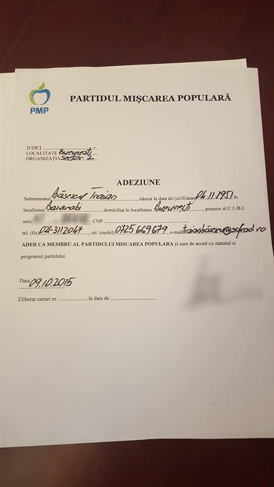 Traian Băsescu și-a făcut public numărul de telefon mobil și adresa de email 334420