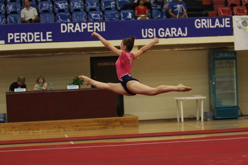 Echipa naţională de gimnastică, victorie în Cupa Novara