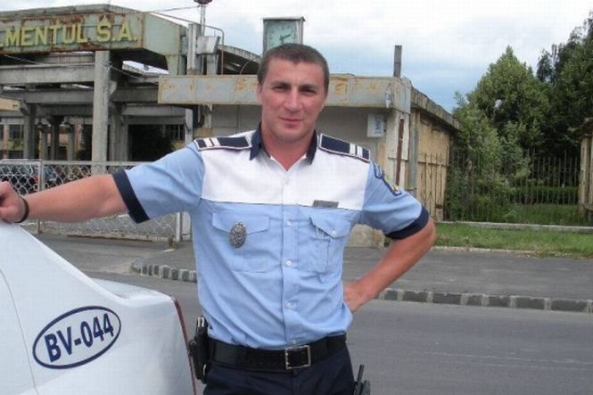 Poliţistul care a schimbat percepţia românilor asupra breslei sale. Marian Godină, premiat pentru curajul său