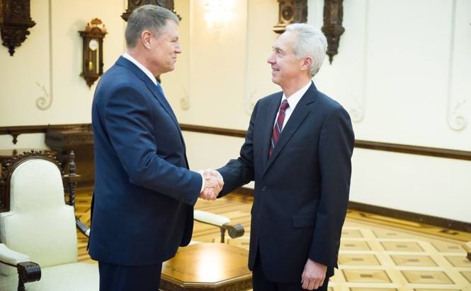 Ambasadorul SUA la Bucureşti, Hans Klemm, primit prima dată la Cotroceni de preşedintele Iohannis