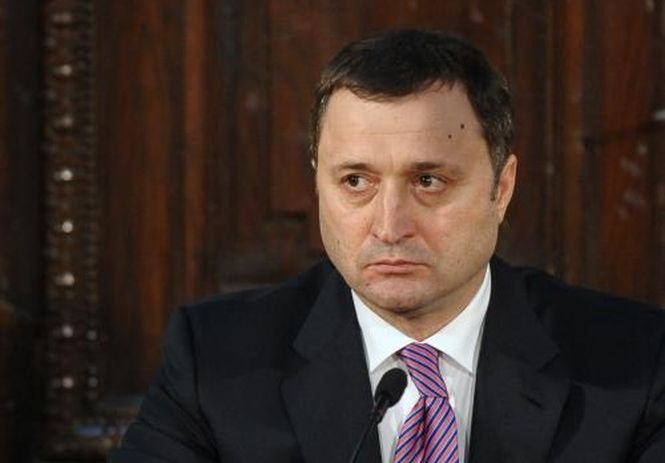 Fostul premier moldovean Vlad Filat, decorat de Traian Băsescu