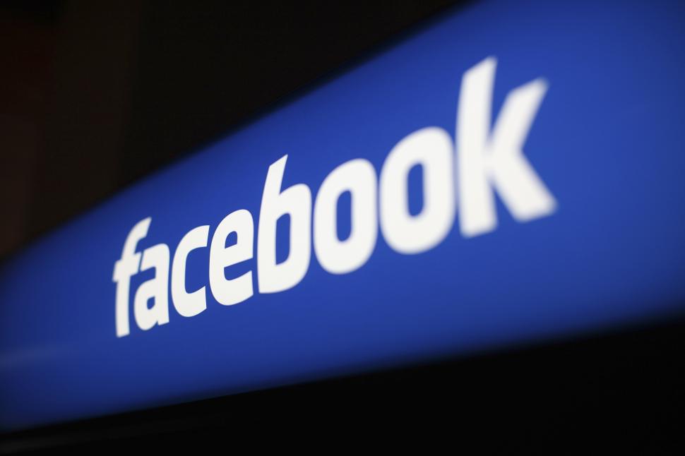 Facebook face marele anunţ legat de spionarea conturilor personale