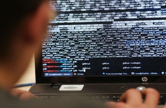 Hackerii au atacat conturile Complexului Energetic Oltenia 