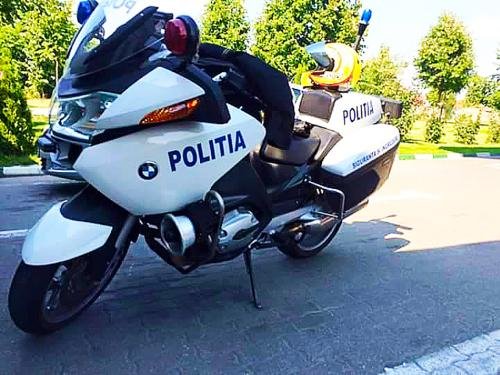 Un motociclist de la Poliția Rutieră era folosit în misiuni, deşi nu avea permis