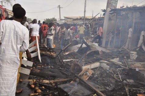 Atentate teroriste la două moschei din Nigeria. Cel puţin 37 de oameni au murit