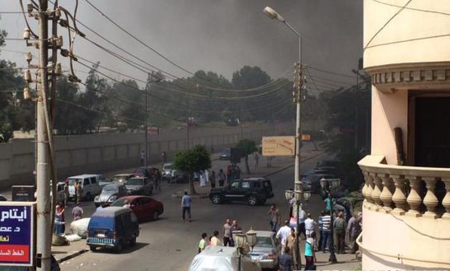 O bombă a explodat în faţa unui hotel situat lângă piramidele din Giza, în Egipt
