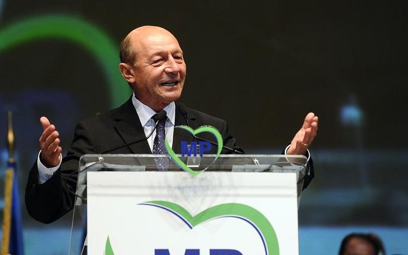 Băsescu îşi vrea partidul la guvernare