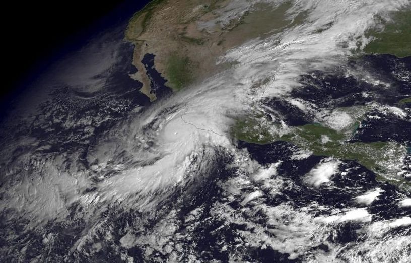 UPDATE. Uraganul Patricia a provocat mai puţine pagube decât se anticipa