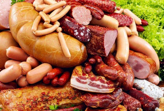 Organizaţia Mondială a Sănătăţii confirmă: Carnea procesată este cancerigenă, la fel ca tutunul sau azbestul