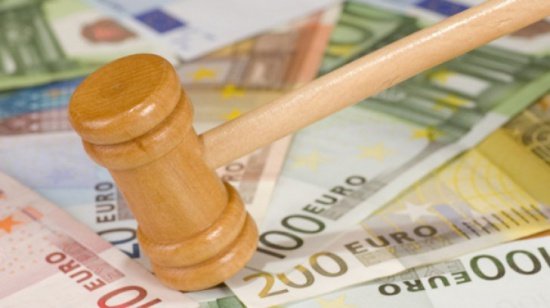Veste bună pentru românii care nu-şi mai pot achita ratele. O nouă lege sperie băncile