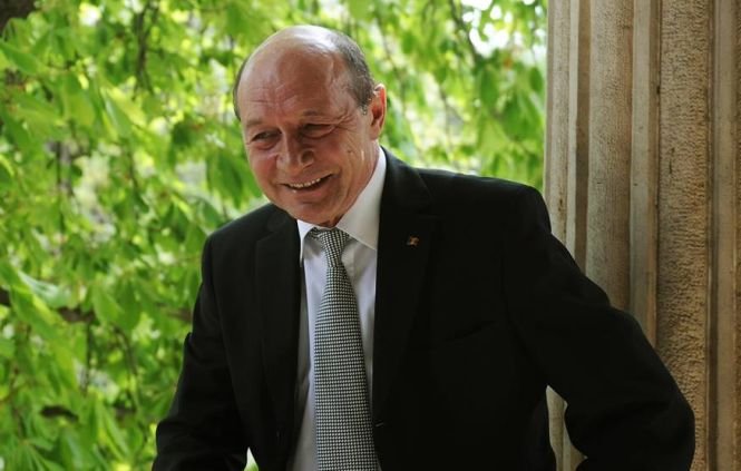 Un personaj din lumea mondenă vrea să fie aliatul politic al lui Traian Băsescu