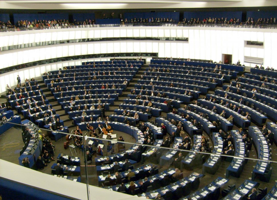 Parlamentul European cere statelor UE să îl &quot;protejeze&quot; pe Edward Snowden