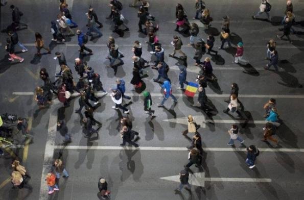 Cum se văd protestele din Bucureşti în presa internaţională