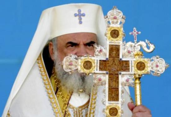 Patriarhul Daniel participă la înmormântarea femeii de serviciu de la clubul Colectiv