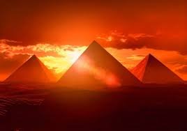 Anomalii detectate în structura piramidelor de la Gizeh