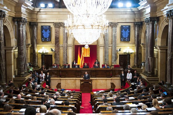 Parlamentul catalan a votat separarea de Spania
