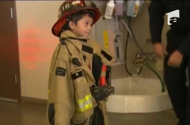 Un băieţel de 5 ani şi-a salvat bunica din flăcări