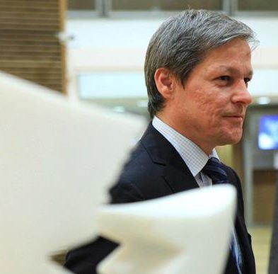 Guvernul Cioloş. Ce variante de miniştri circulă în presă