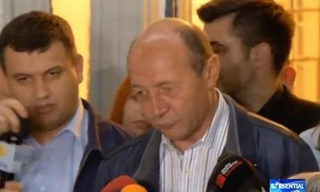 Cum îşi închipuie Băsescu că face Guvernul