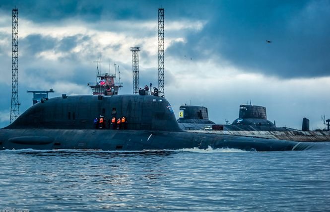 Rusia construieşte un submarin nuclear, ca reacţie la sistemul antirachetă instalat de NATO în România 
