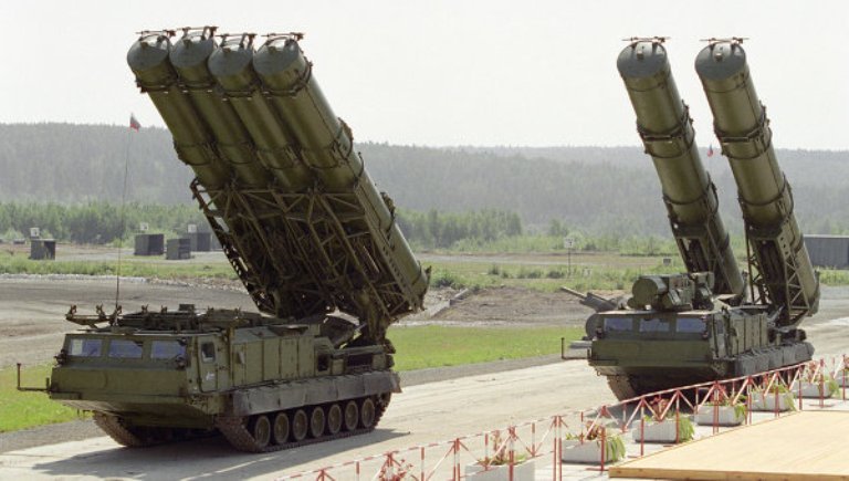 Rusia înarmează China cu sisteme anti-rachetă S-400