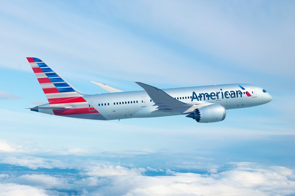 American Airlines a suspendat cursele aeriene către Paris