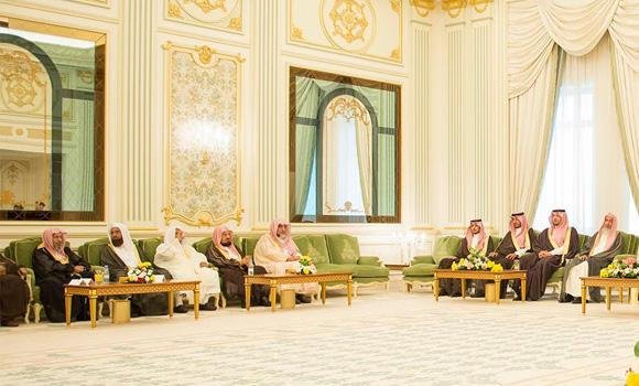 Consiliul Marilor Înţelepţi din Arabia Saudită condamnă ferm atentatele de la Paris