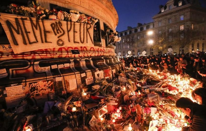 Bilanţul atentatelor de la Paris a crescut la 132 de morţi