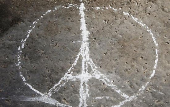 Mama unui atacator din Paris susţine că fiul ei nu a vrut să omoare pe nimeni. S-a aruncat în aer pentru că era stresat