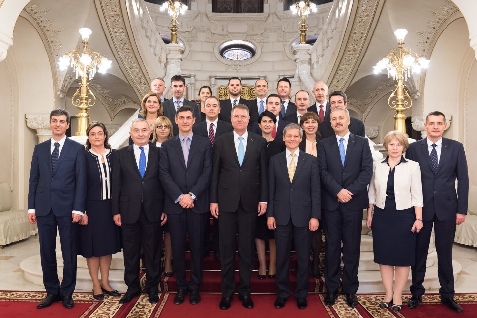 Ce averi au miniştrii din cabinetul Cioloş