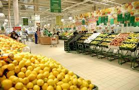 Supermarket-urile vor fi obligate să doneze alimentele aflate aproape de data expirării