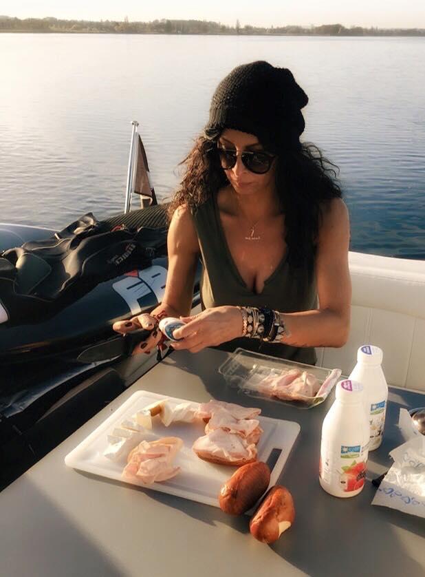 Fotografia cu Mihaela Rădulescu de care râde tot internetul. O bucurie simplă 343426