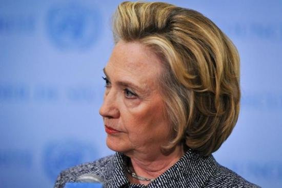 Hillary Clinton cere un demers mai agresiv împotriva Statului Islamic