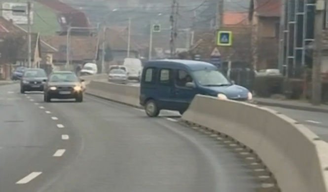 În România anului 2015, un parapet provoacă zeci de accidente rutiere 
