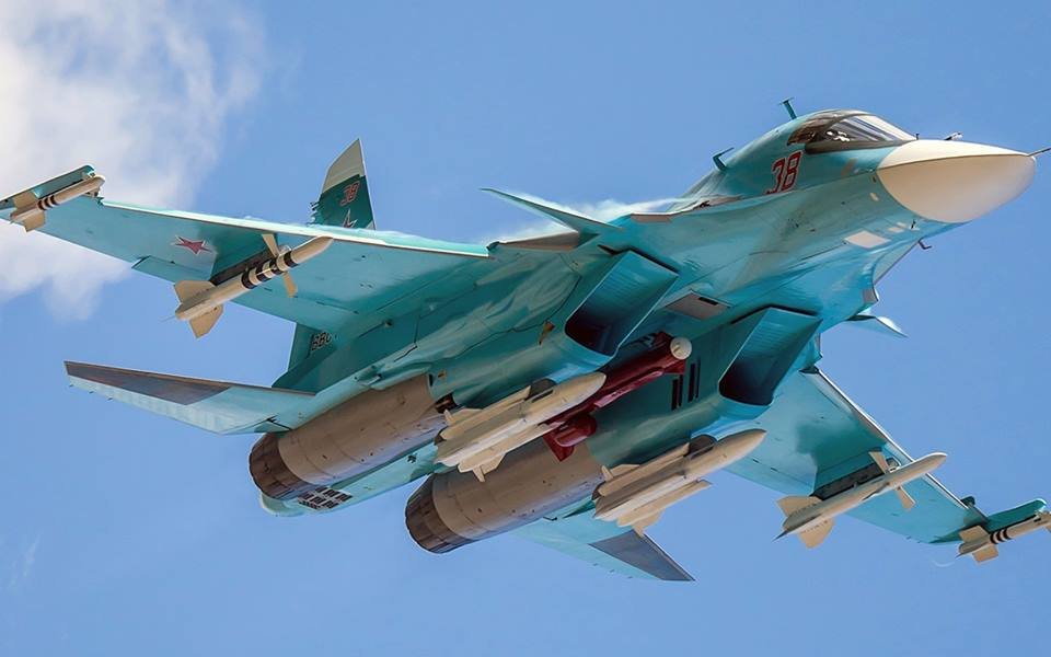 Bombardamente masive în Siria. Aviaţia rusă a distrus sute de obiective teroriste
