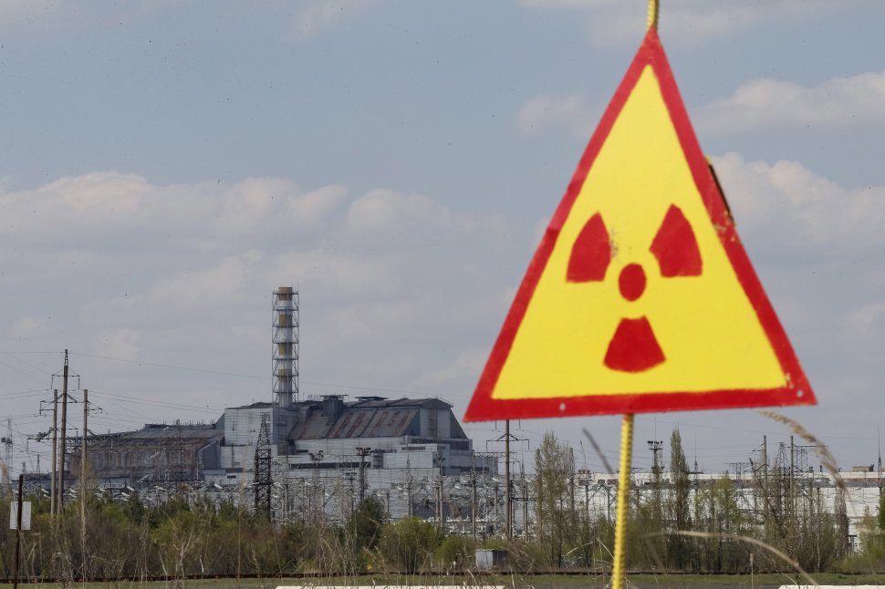 Incidentul care a lăsat Crimeea fără curent electric pune în pericol funcţionarea centralelor nucleare din zonă