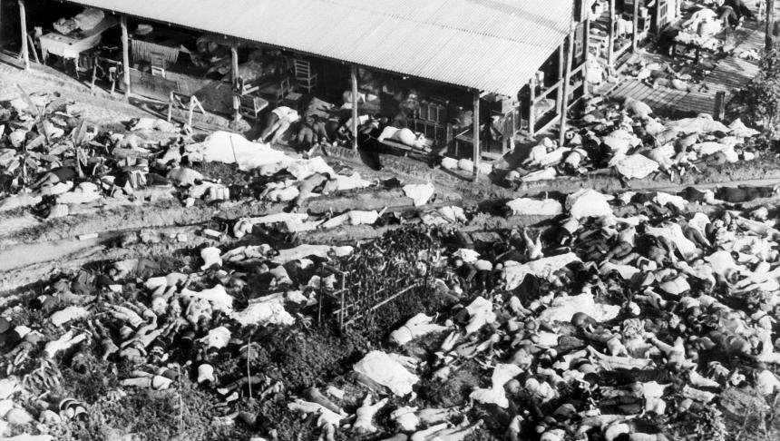 Suicid în masă: masacrul de la Jonestown a numărat 909 morţi, o treime fiind copii